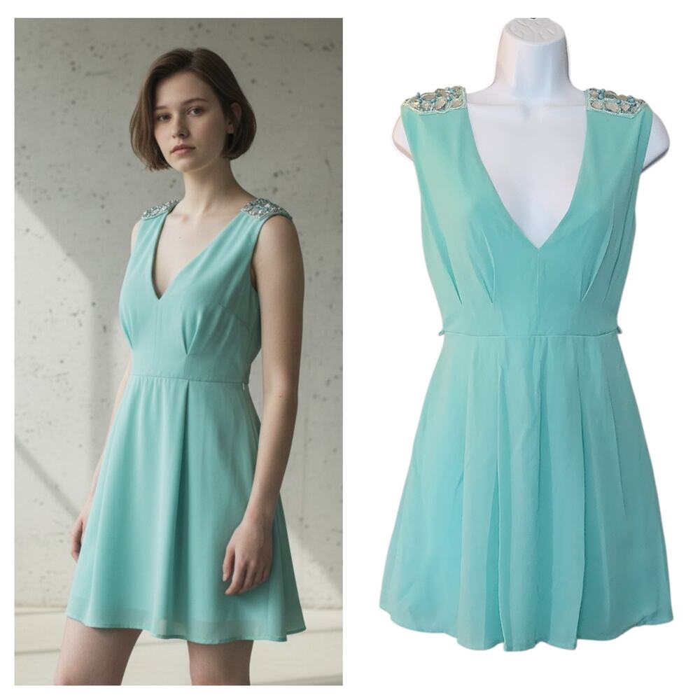 Cals Womens Mini Dress Size M Juniors Aquamarine Pleated V-Neck Lined Prom